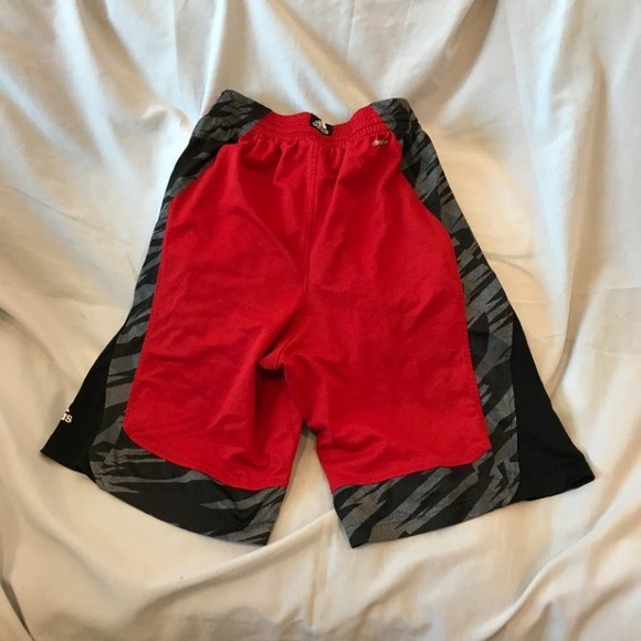 Adidas Red Basketball Shorts Mens M - Picture 3 of 4